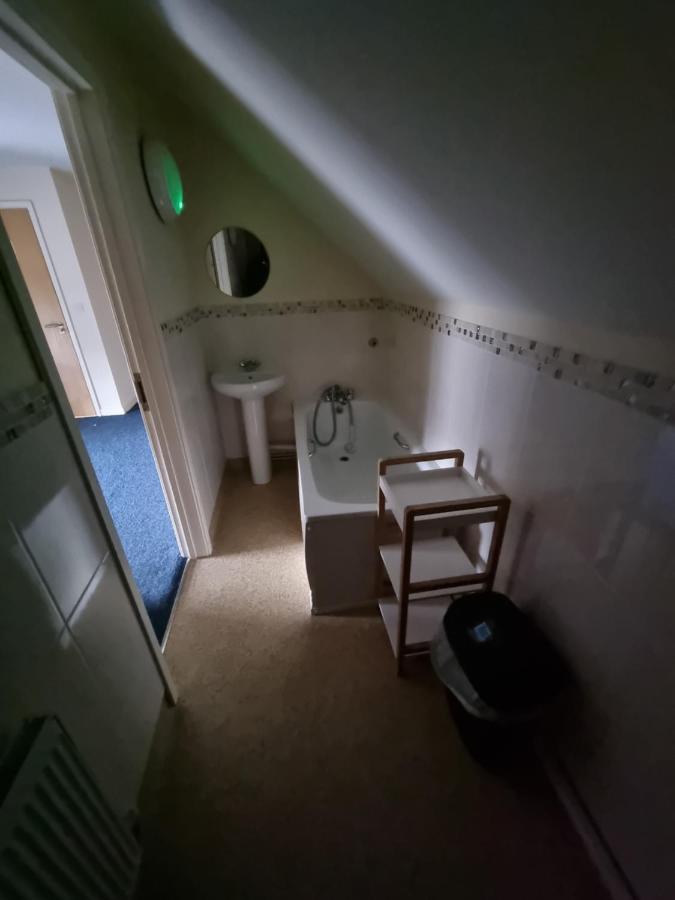 Kings Arms Guest House אבו וייל מראה חיצוני תמונה