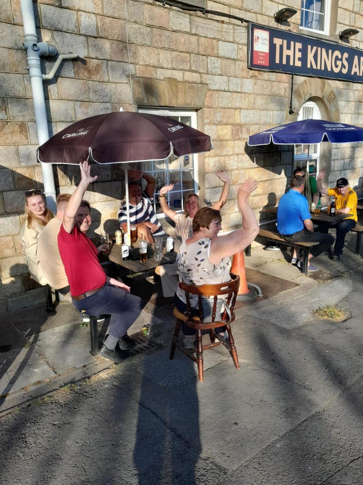 Kings Arms Guest House אבו וייל מראה חיצוני תמונה
